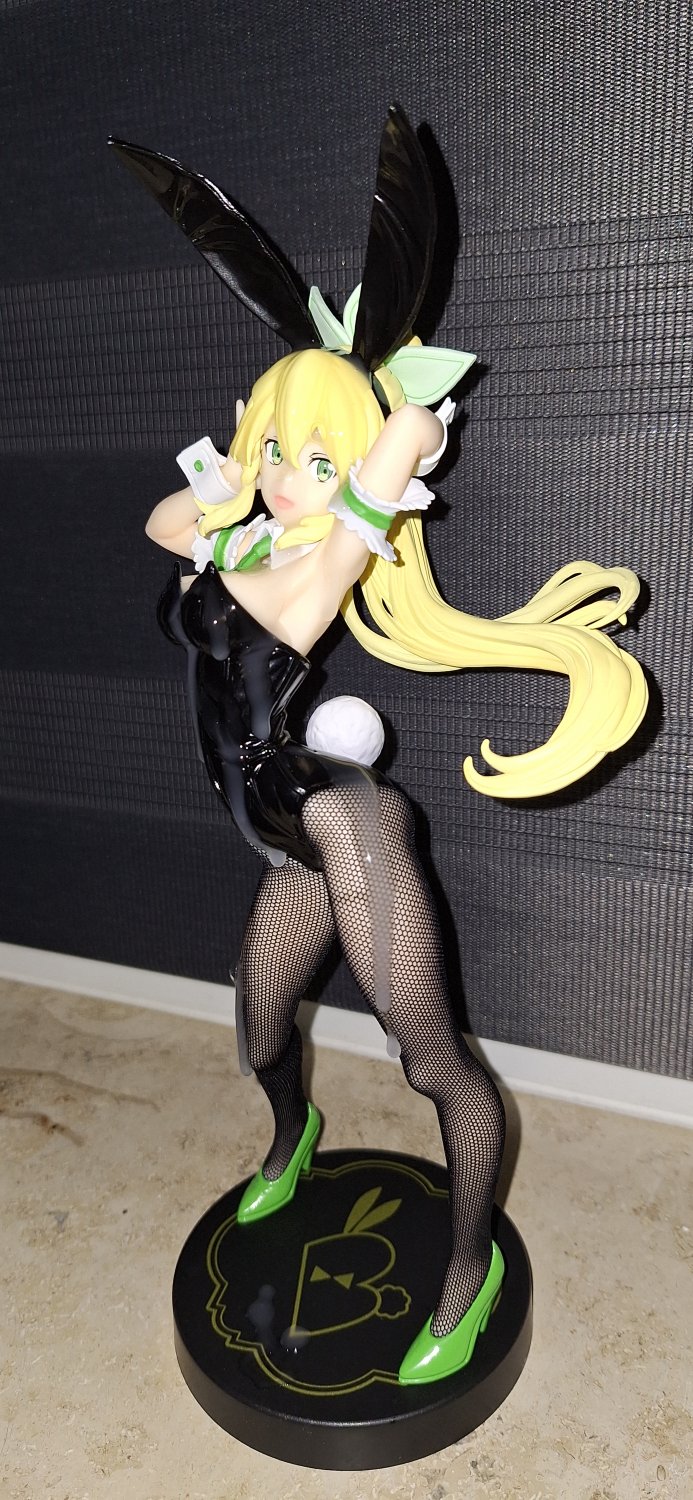 Big load on Leafa Suguha bunny Ver #ZwmJt9rq