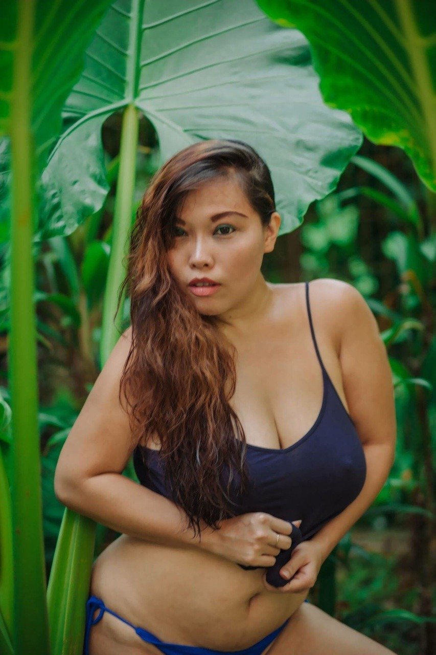 SG busty model #FUtptp27