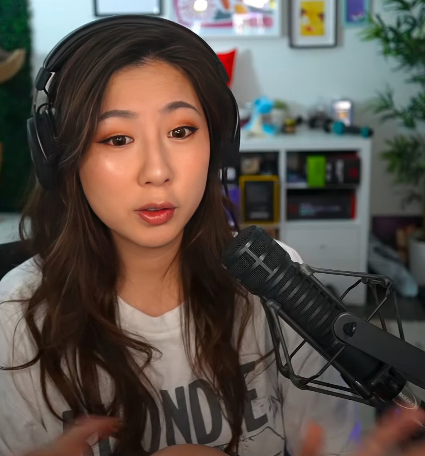 Fuslie #2JmJ5kPL