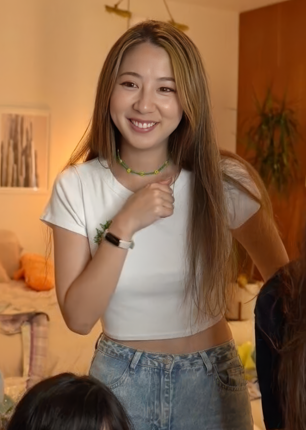 Fuslie #AjSIzfDH