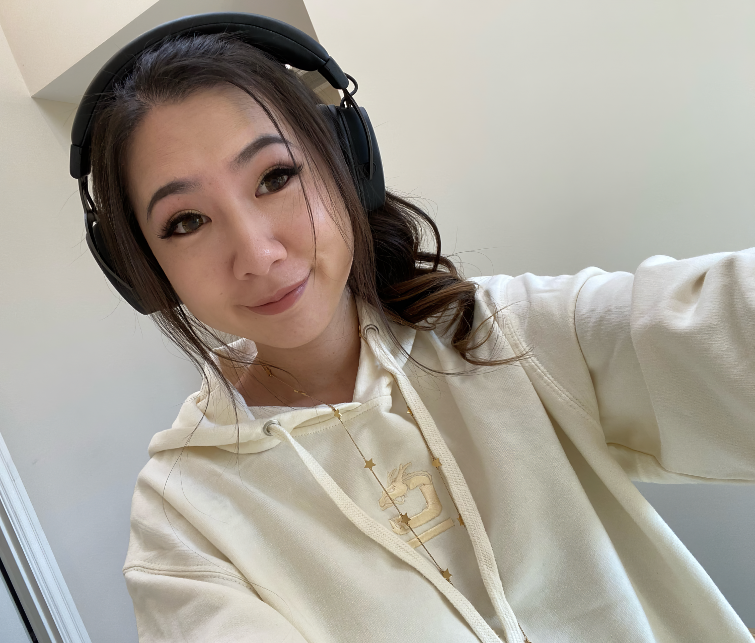 Fuslie #NjvxAbQM