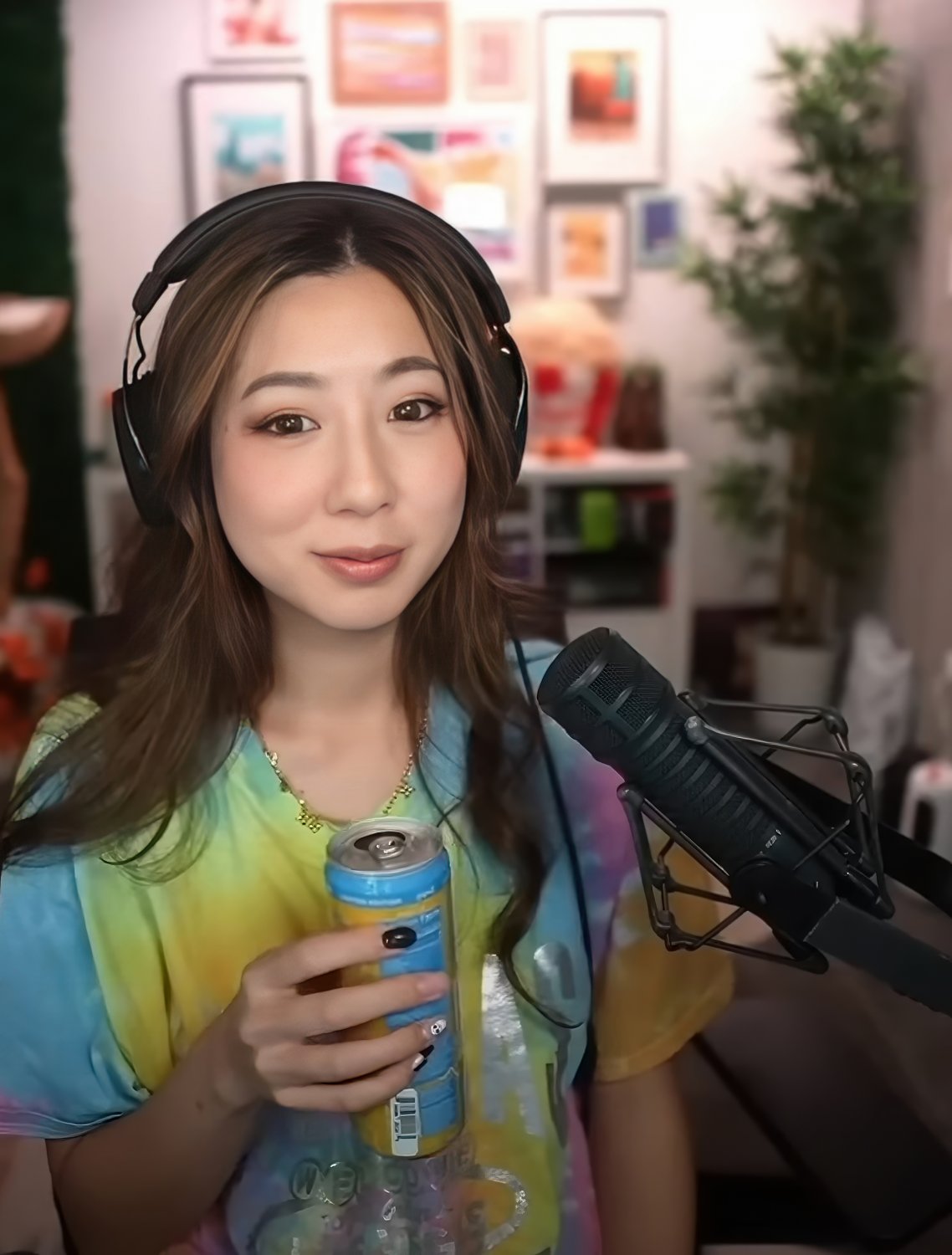 Fuslie #VOcWBfpD