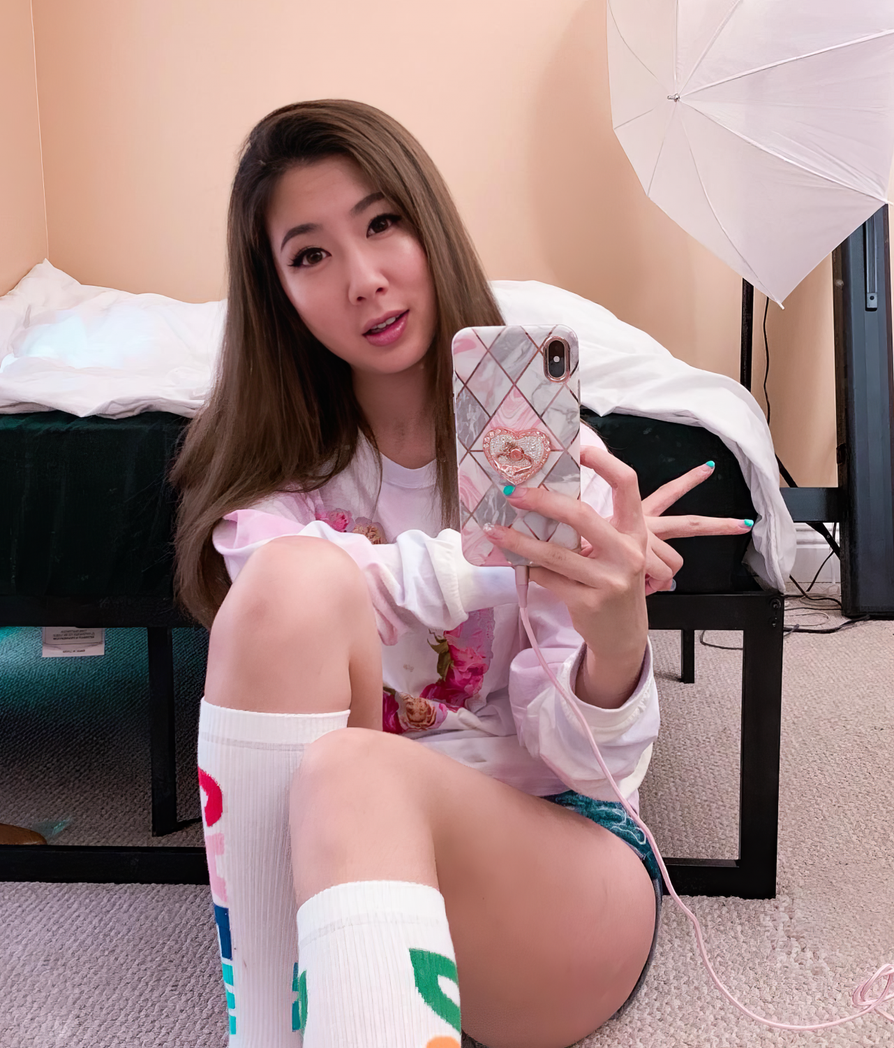 Fuslie #drJr3E9a