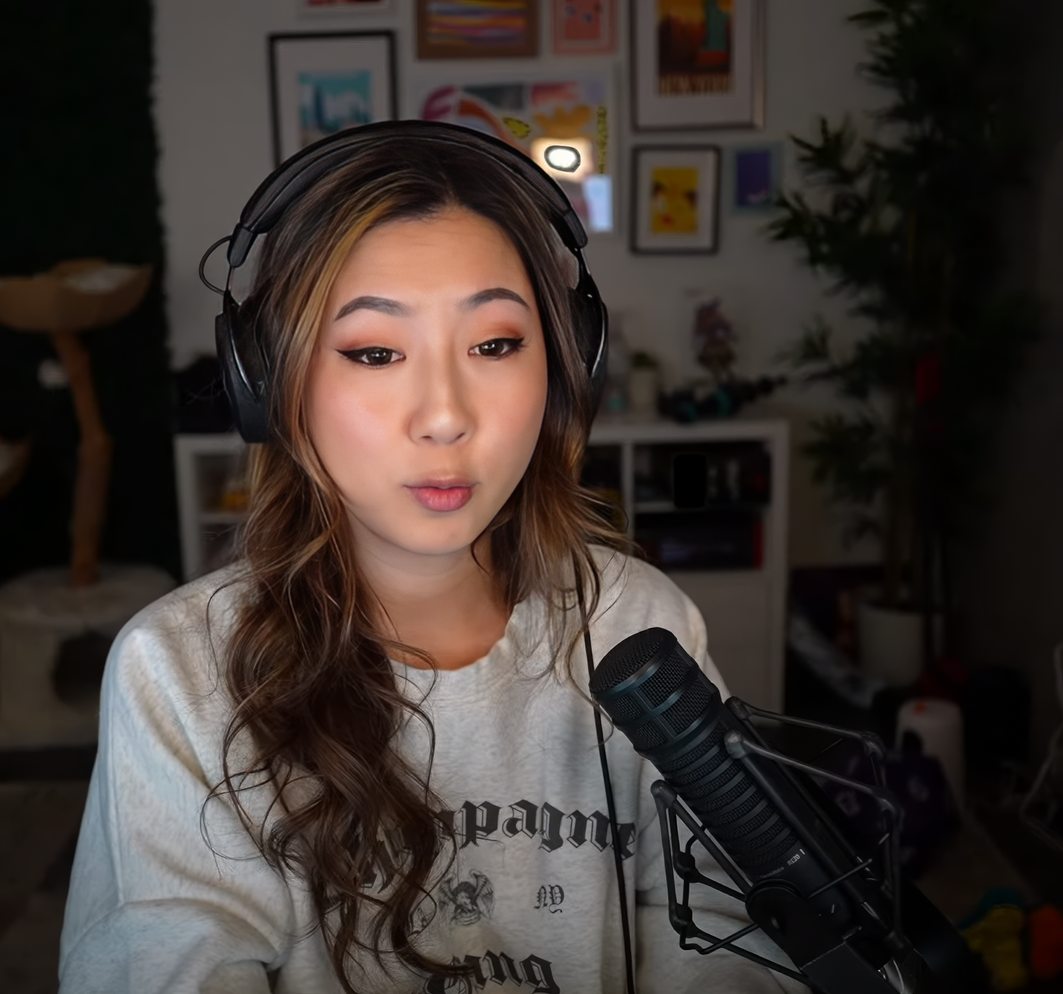 Fuslie #uPcNyxvP