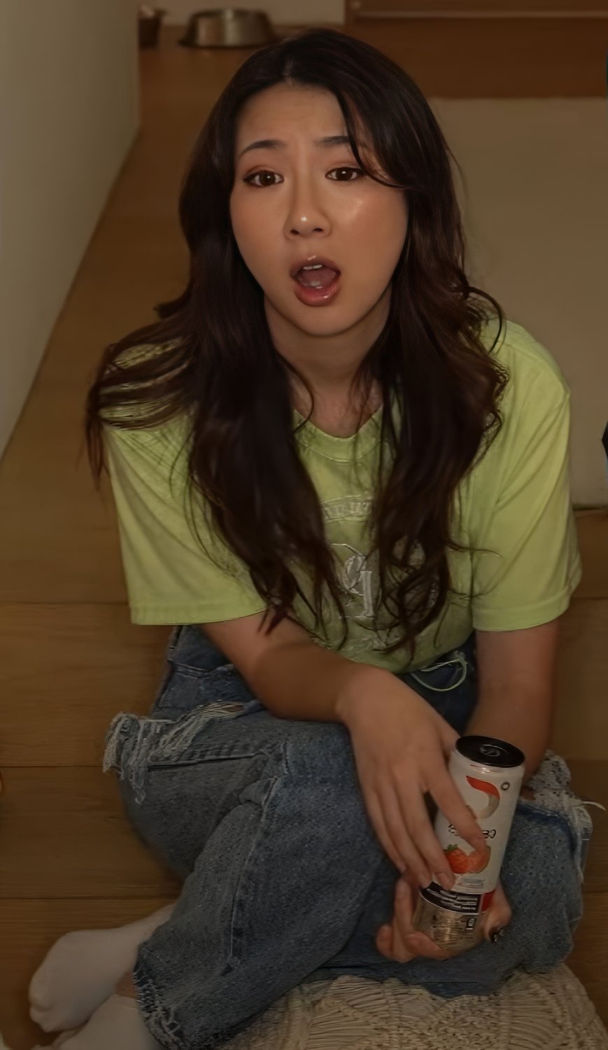 Fuslie #wdNNRziG