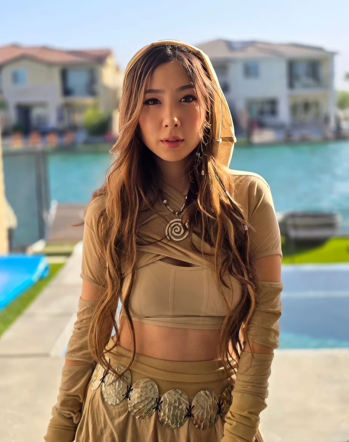 Fuslie #zU5nUTHh