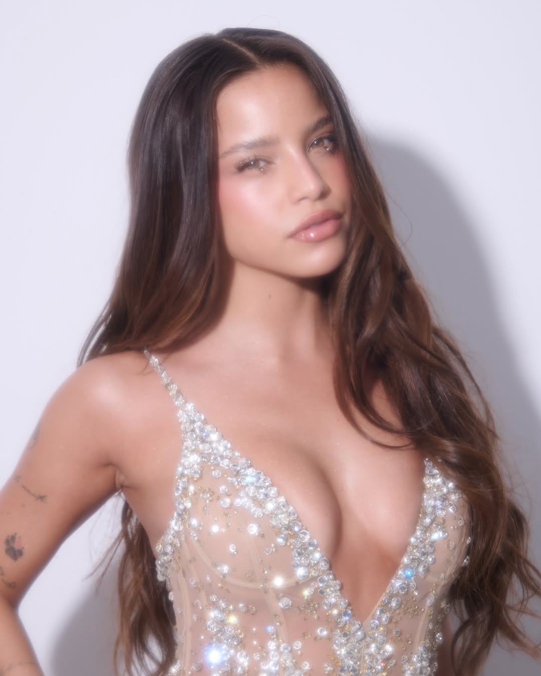 Emilia Mernes #ydTcl5Lr